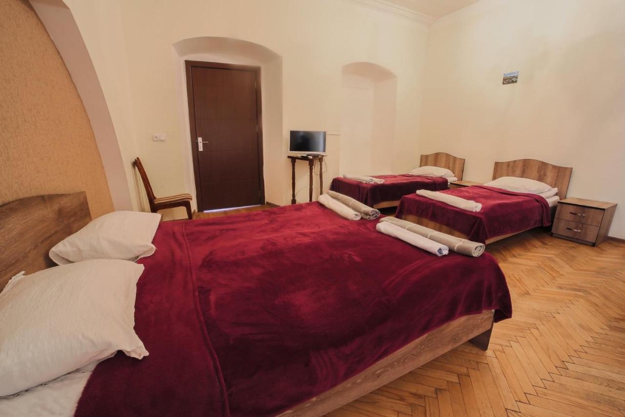 Gh Sanapiro Hotel Telavi Esterno foto