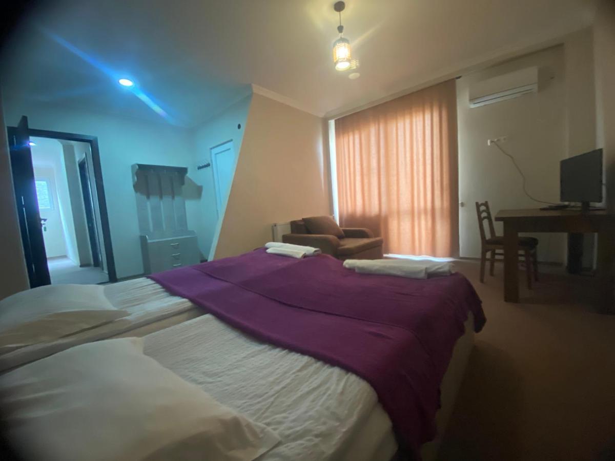 Gh Sanapiro Hotel Telavi Esterno foto